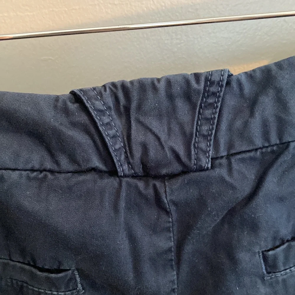 2/$30 💙 J Crew shorts 💙 size 6 💙 navy blue - Picture 3 of 9